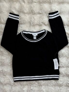 Weekend Andrea Jovine Women’s Black/White Striped Crewneck Pullover Sweater S